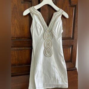 Lilly Pulitzer, Valli shift dress, white with gold details, Size 00